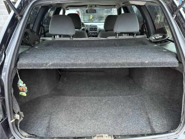 Черный ВАЗ 2111, объемом двигателя 1.6 л и пробегом 179 тыс. км за 1250 $, фото 8 на Automoto.ua