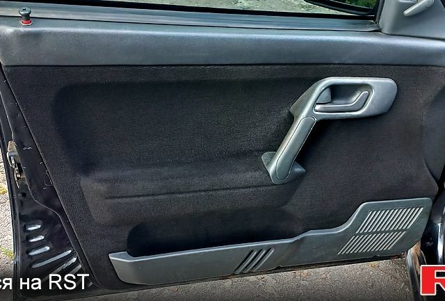 Черный ВАЗ 2111, объемом двигателя 1.6 л и пробегом 90 тыс. км за 2450 $, фото 6 на Automoto.ua