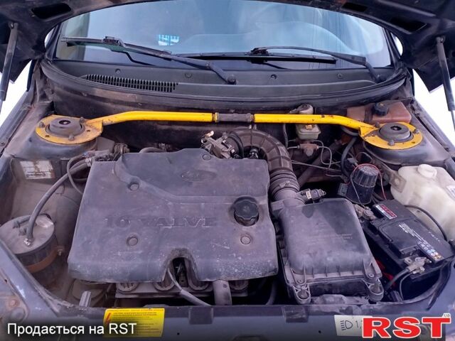 Черный ВАЗ 2111, объемом двигателя 1.6 л и пробегом 230 тыс. км за 2000 $, фото 7 на Automoto.ua