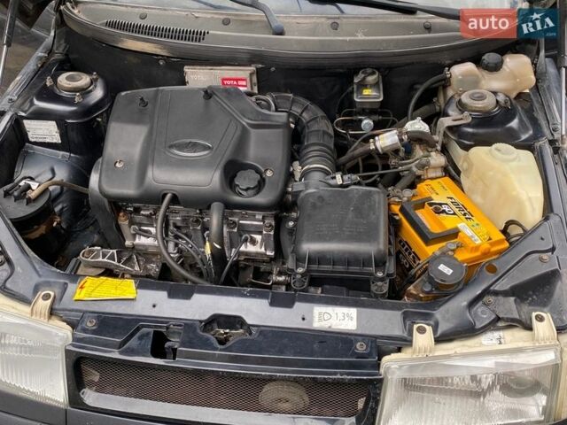 Черный ВАЗ 2111, объемом двигателя 0 л и пробегом 317 тыс. км за 2600 $, фото 15 на Automoto.ua