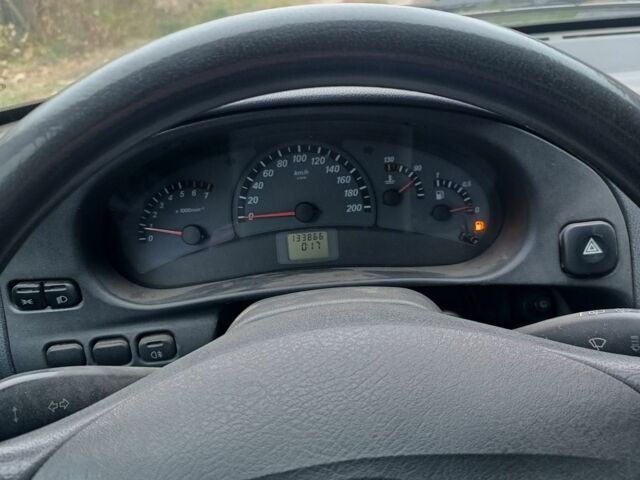 Чорний ВАЗ 2111, об'ємом двигуна 1.6 л та пробігом 133 тис. км за 2000 $, фото 6 на Automoto.ua