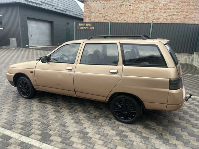 Коричневый ВАЗ 2111, объемом двигателя 2 л и пробегом 250 тыс. км за 850 $, фото 2 на Automoto.ua