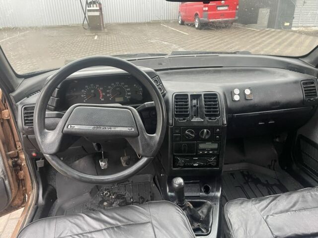 Коричневый ВАЗ 2111, объемом двигателя 2 л и пробегом 250 тыс. км за 850 $, фото 9 на Automoto.ua