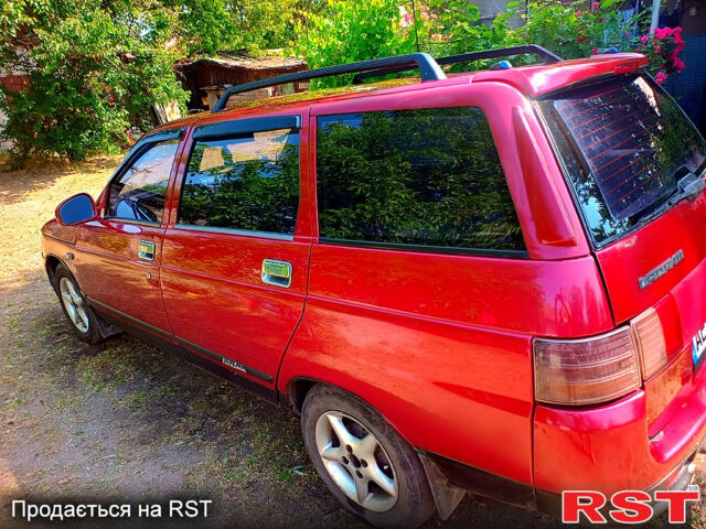 Красный ВАЗ 2111, объемом двигателя 1.5 л и пробегом 397 тыс. км за 1700 $, фото 7 на Automoto.ua