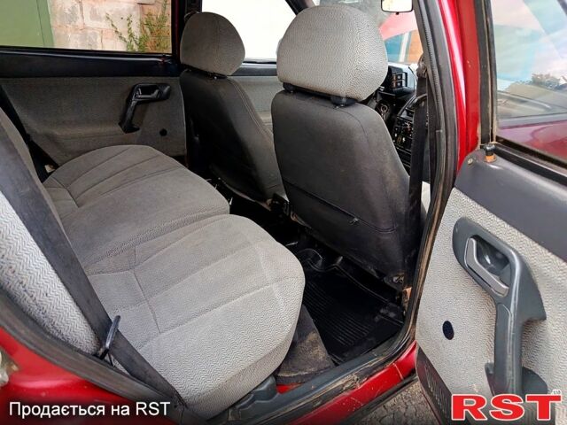 Красный ВАЗ 2111, объемом двигателя 1.5 л и пробегом 180 тыс. км за 1650 $, фото 7 на Automoto.ua