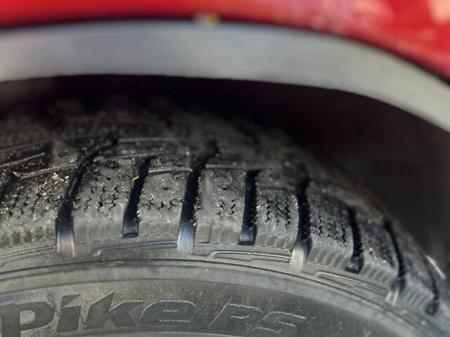 Красный ВАЗ 2111, объемом двигателя 1.6 л и пробегом 100 тыс. км за 907 $, фото 7 на Automoto.ua