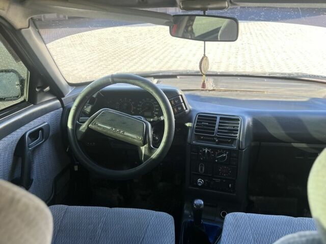 Красный ВАЗ 2111, объемом двигателя 1.6 л и пробегом 100 тыс. км за 907 $, фото 5 на Automoto.ua