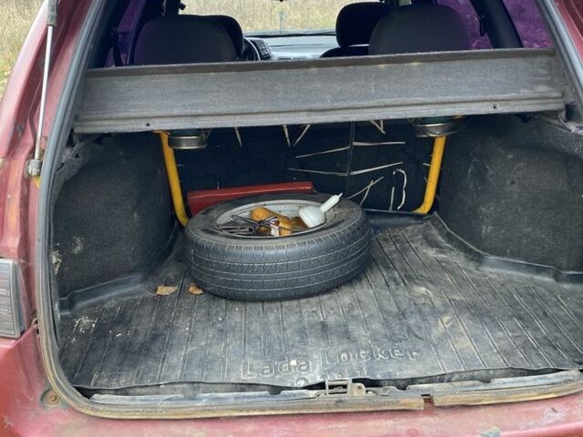 Красный ВАЗ 2111, объемом двигателя 10 л и пробегом 3 тыс. км за 1600 $, фото 5 на Automoto.ua