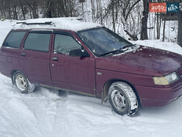 Красный ВАЗ 2111, объемом двигателя 1.5 л и пробегом 240 тыс. км за 1100 $, фото 3 на Automoto.ua