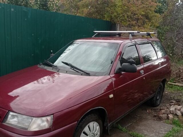 Красный ВАЗ 2111, объемом двигателя 1.6 л и пробегом 270 тыс. км за 2200 $, фото 1 на Automoto.ua