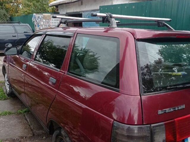 Красный ВАЗ 2111, объемом двигателя 1.6 л и пробегом 270 тыс. км за 2200 $, фото 2 на Automoto.ua