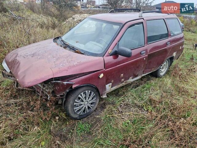 Красный ВАЗ 2111, объемом двигателя 1.6 л и пробегом 250 тыс. км за 600 $, фото 3 на Automoto.ua