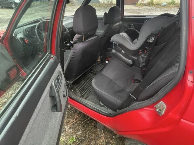 Красный ВАЗ 2111, объемом двигателя 1.6 л и пробегом 253 тыс. км за 2700 $, фото 6 на Automoto.ua