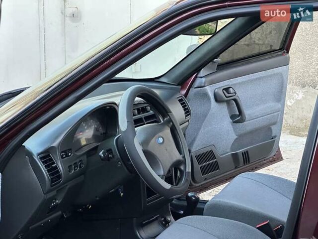 ВАЗ 2111 2008 в Николаеве на Automoto.ua Красный ВАЗ 2111, объемом двигателя 1.6 л и пробегом 133 тыс. км за 3250 $, фото 30 на Automoto.ua