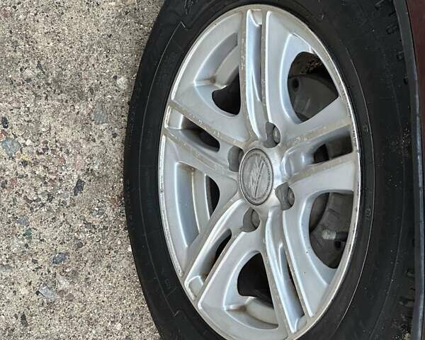 ВАЗ 2111 2008 в Николаеве на Automoto.ua Красный ВАЗ 2111, объемом двигателя 1.6 л и пробегом 133 тыс. км за 3250 $, фото 40 на Automoto.ua