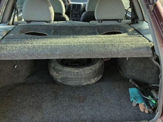 Красный ВАЗ 2111, объемом двигателя 1.6 л и пробегом 150 тыс. км за 1307 $, фото 6 на Automoto.ua