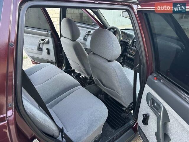 Красный ВАЗ 2111, объемом двигателя 1.6 л и пробегом 133 тыс. км за 3150 $, фото 21 на Automoto.ua