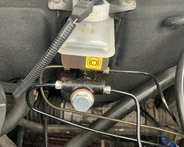 Красный ВАЗ 2111, объемом двигателя 1.6 л и пробегом 38 тыс. км за 4200 $, фото 28 на Automoto.ua