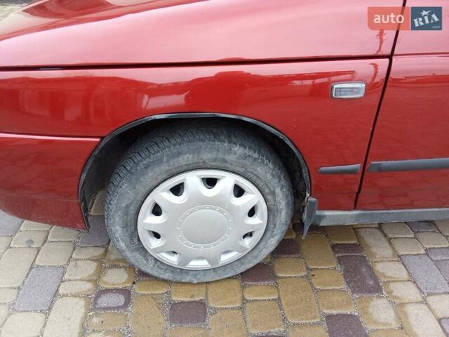 Красный ВАЗ 2111, объемом двигателя 1.6 л и пробегом 220 тыс. км за 2300 $, фото 2 на Automoto.ua