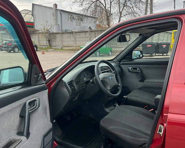 Красный ВАЗ 2111, объемом двигателя 1.6 л и пробегом 98 тыс. км за 2550 $, фото 7 на Automoto.ua