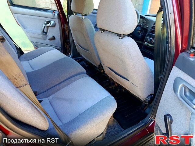 Червоний ВАЗ 2111, об'ємом двигуна 1.6 л та пробігом 140 тис. км за 2200 $, фото 6 на Automoto.ua