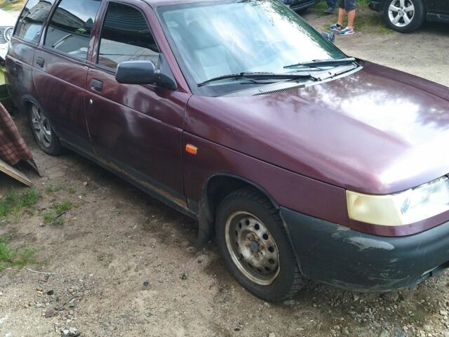 Красный ВАЗ 2111, объемом двигателя 1.6 л и пробегом 123 тыс. км за 799 $, фото 2 на Automoto.ua