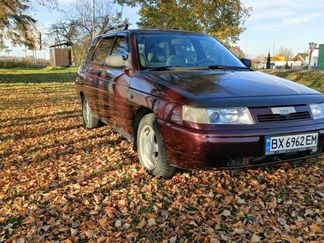 Красный ВАЗ 2111, объемом двигателя 1.6 л и пробегом 150 тыс. км за 1307 $, фото 2 на Automoto.ua