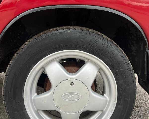 Красный ВАЗ 2111, объемом двигателя 1.6 л и пробегом 98 тыс. км за 2550 $, фото 6 на Automoto.ua