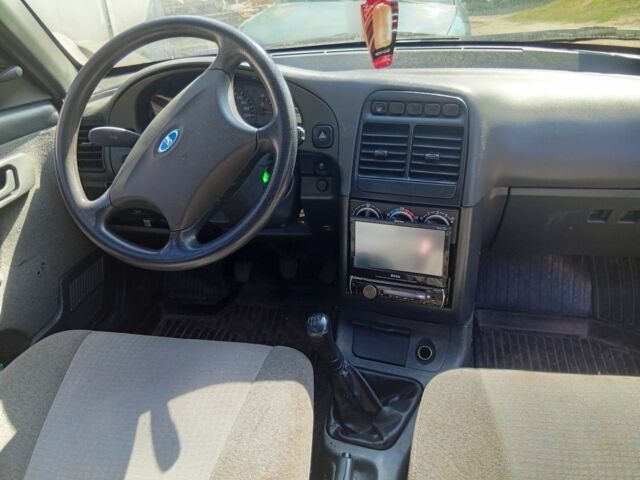 Красный ВАЗ 2111, объемом двигателя 1.6 л и пробегом 123 тыс. км за 799 $, фото 7 на Automoto.ua