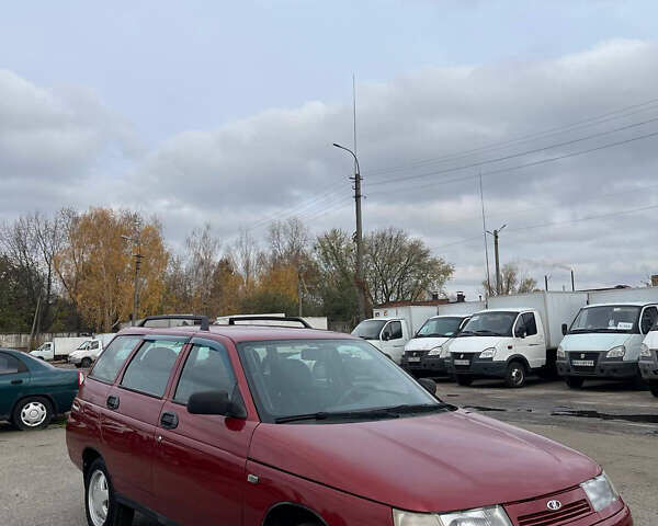 Красный ВАЗ 2111, объемом двигателя 1.6 л и пробегом 98 тыс. км за 2550 $, фото 1 на Automoto.ua