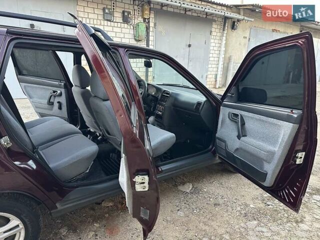 Красный ВАЗ 2111, объемом двигателя 1.6 л и пробегом 133 тыс. км за 3150 $, фото 28 на Automoto.ua