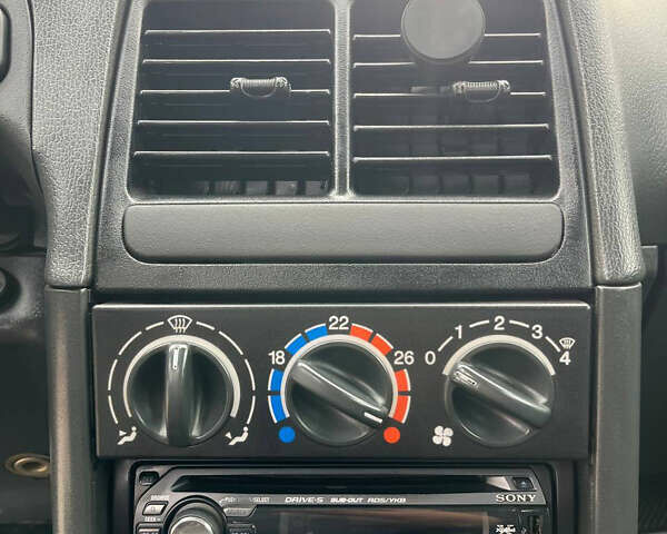 Красный ВАЗ 2111, объемом двигателя 1.6 л и пробегом 98 тыс. км за 2550 $, фото 13 на Automoto.ua