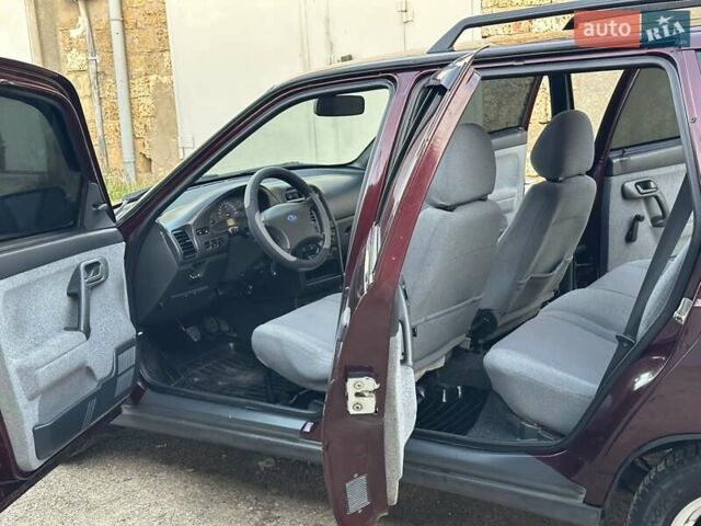 Красный ВАЗ 2111, объемом двигателя 1.6 л и пробегом 133 тыс. км за 3150 $, фото 23 на Automoto.ua