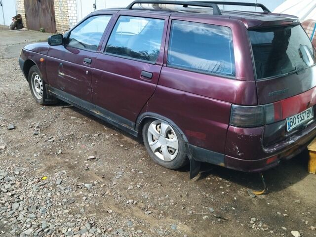 Красный ВАЗ 2111, объемом двигателя 1.6 л и пробегом 123 тыс. км за 799 $, фото 1 на Automoto.ua