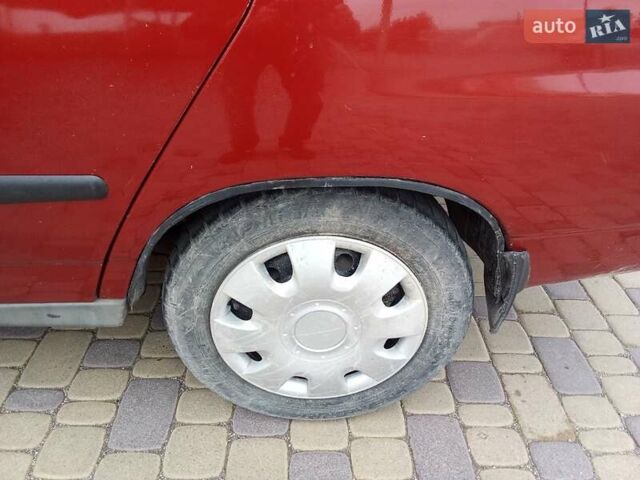 Красный ВАЗ 2111, объемом двигателя 1.6 л и пробегом 220 тыс. км за 2300 $, фото 9 на Automoto.ua