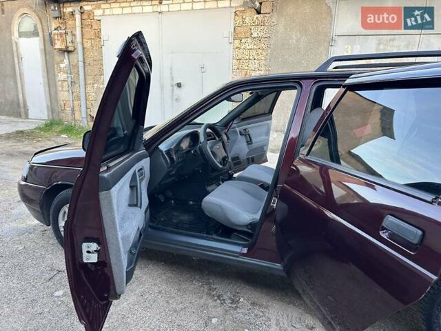 Красный ВАЗ 2111, объемом двигателя 1.6 л и пробегом 133 тыс. км за 3150 $, фото 35 на Automoto.ua