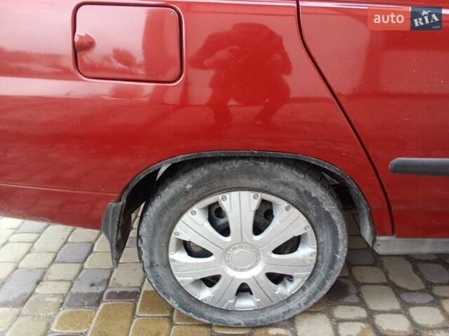 Красный ВАЗ 2111, объемом двигателя 1.6 л и пробегом 220 тыс. км за 2300 $, фото 4 на Automoto.ua