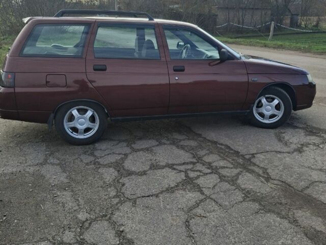 Красный ВАЗ 2111, объемом двигателя 1.6 л и пробегом 74 тыс. км за 3500 $, фото 3 на Automoto.ua