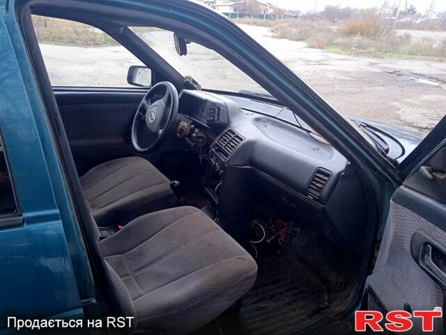 ВАЗ 2111, объемом двигателя 15 л и пробегом 320 тыс. км за 1000 $, фото 4 на Automoto.ua