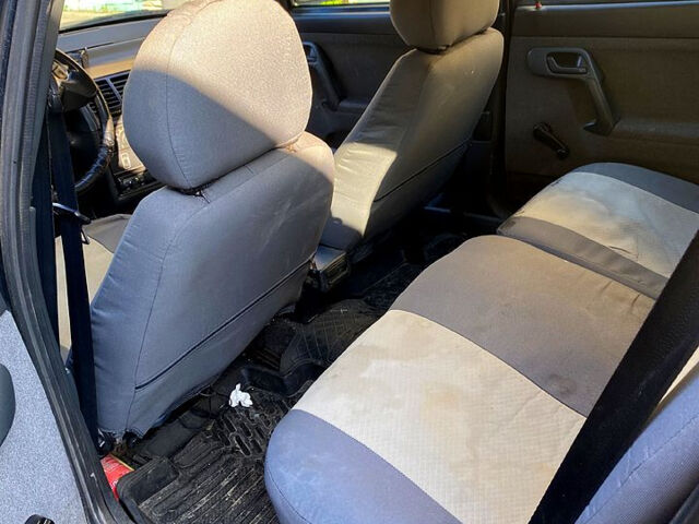 ВАЗ 2111, объемом двигателя 1.6 л и пробегом 215 тыс. км за 1500 $, фото 5 на Automoto.ua