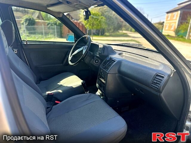ВАЗ 2111, объемом двигателя 16 л и пробегом 206 тыс. км за 1750 $, фото 11 на Automoto.ua