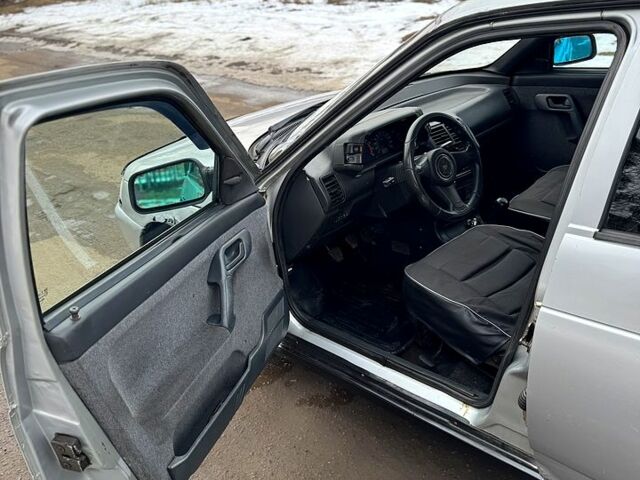 ВАЗ 2111, объемом двигателя 16 л и пробегом 300 тыс. км за 900 $, фото 8 на Automoto.ua