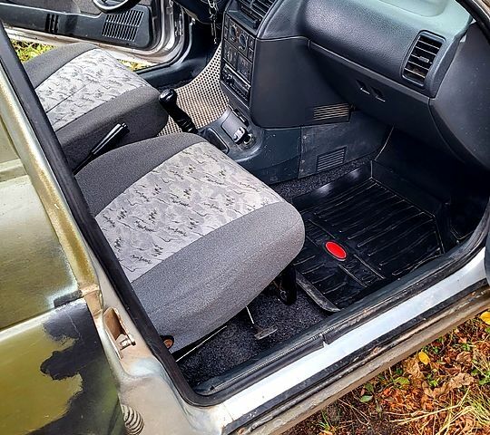 ВАЗ 2111, объемом двигателя 1.6 л и пробегом 350 тыс. км за 1200 $, фото 8 на Automoto.ua