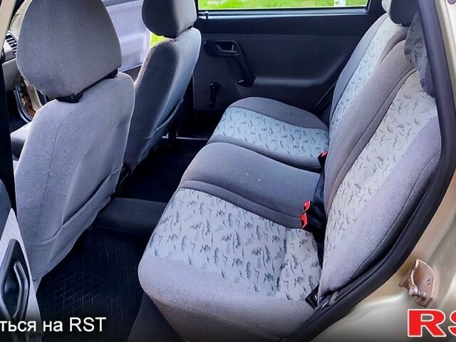 ВАЗ 2111, объемом двигателя 1.6 л и пробегом 214 тыс. км за 2400 $, фото 3 на Automoto.ua