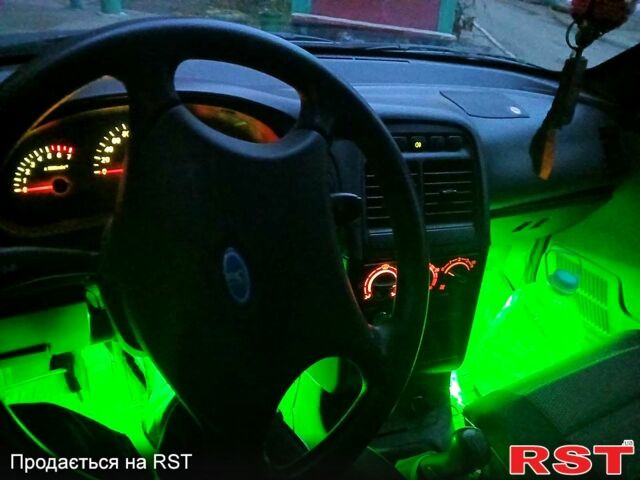 ВАЗ 2111, объемом двигателя 1.5 л и пробегом 0 тыс. км за 2500 $, фото 8 на Automoto.ua