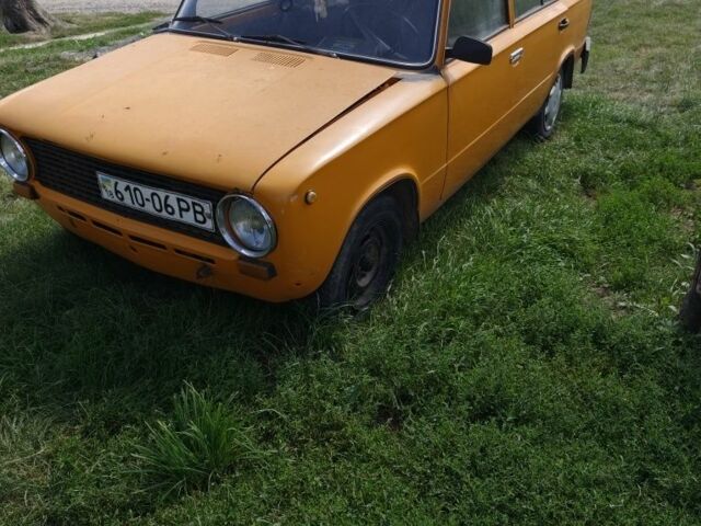 Желтый ВАЗ 2111, объемом двигателя 3 л и пробегом 357 тыс. км за 400 $, фото 2 на Automoto.ua