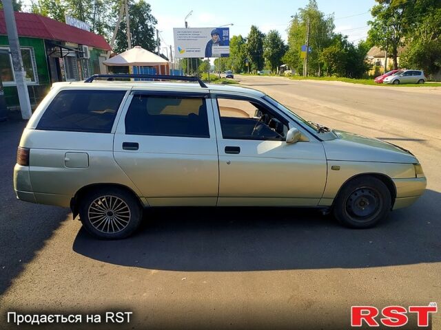 Жовтий ВАЗ 2111, об'ємом двигуна 1.6 л та пробігом 300 тис. км за 1700 $, фото 1 на Automoto.ua