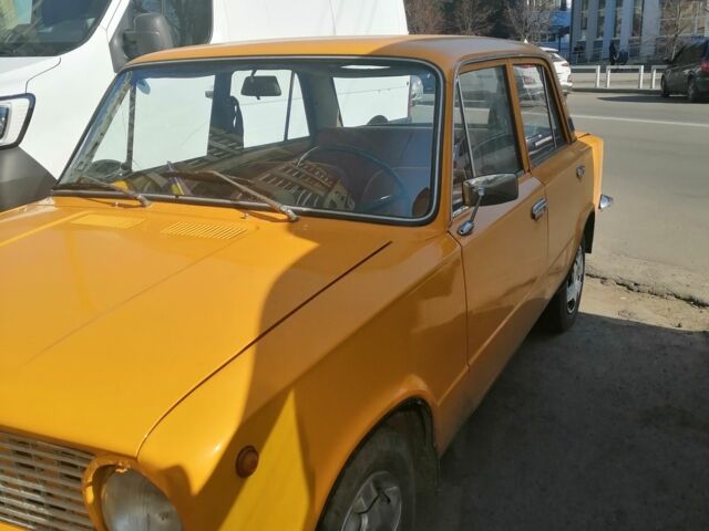 Желтый ВАЗ 2111, объемом двигателя 1.5 л и пробегом 500 тыс. км за 605 $, фото 1 на Automoto.ua