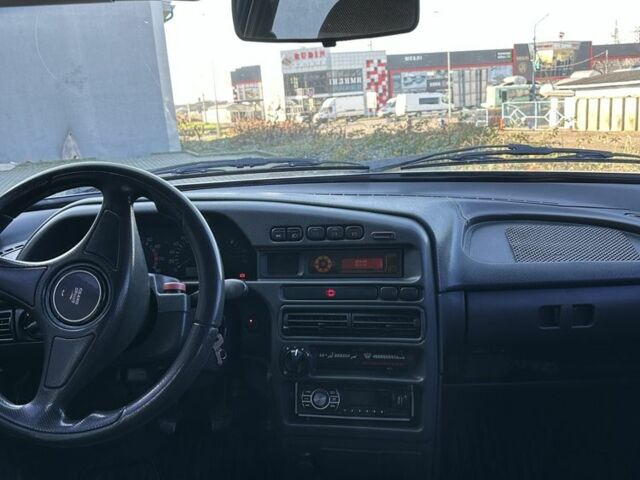 Серый ВАЗ 2111, объемом двигателя 1.5 л и пробегом 180 тыс. км за 1100 $, фото 2 на Automoto.ua