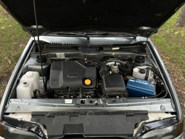 Серый ВАЗ 2111, объемом двигателя 1.6 л и пробегом 200 тыс. км за 2950 $, фото 7 на Automoto.ua